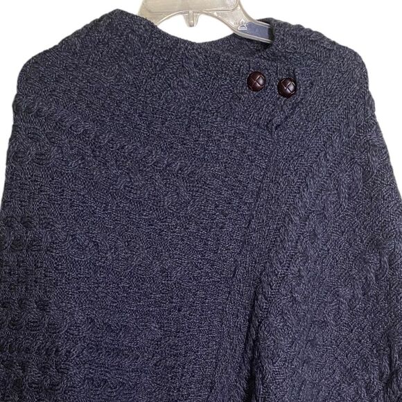 Aran Craft Fisherman Cable Knit Poncho Gray Irish Soft Merino Wool OS Nautical - Picture 8 of 13